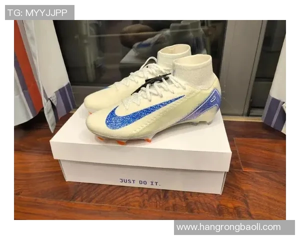 足球明星亲荐的高性能球鞋选择指南助你提升场上表现