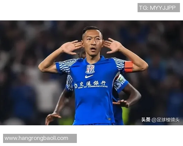 足球明星化身特种兵挑战极限赛场展现超凡战斗力与团队精神